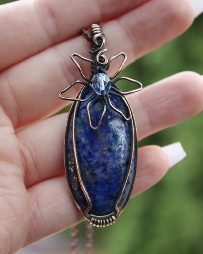 Blooming Lapis Latzuli Pendant Necklace